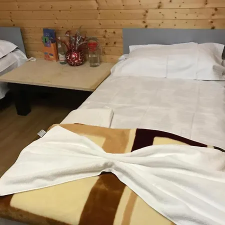 Bujtina Oxhaku I Docit * Fushe-Lure